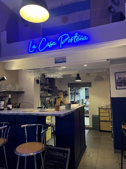 El interior del restaurante de Bárbara en el corazón de Marsella