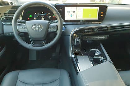 El interior del Toyota Mirai, con calidad premium