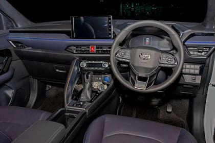 El interior del Toyota Yaris Cross, con elementos que recuerdan al Corolla