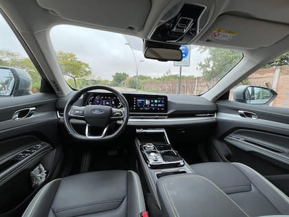 El interior es similar al de la versión SEL