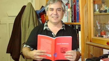 El investigador del Conicet Alberto Díaz Añel escribió Ciencia monstruosa