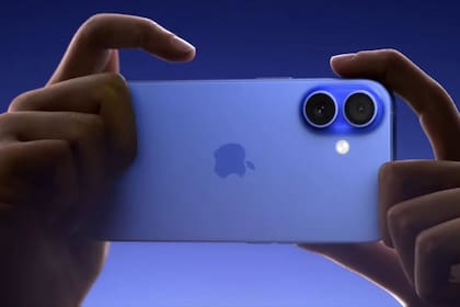 El iPhone 16 incluye un nuevo botón físico del lado inferior derecho para controlar las cámaras de forma más cómoda e intuitiva