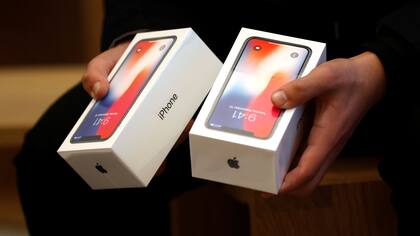 El iPhone X tiene un precio base de mil dólares en Estados Unidos