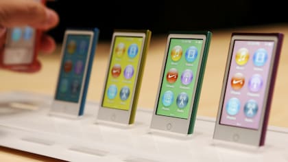 El iPod Nano durante la presentación del dispositivo en 2012