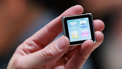 El iPod Nano en 2010, cuando tenía un diseño compacto y rectangular