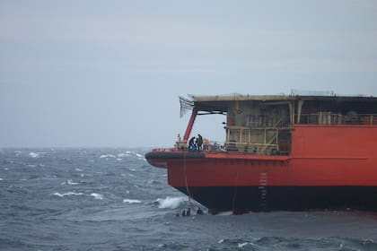 El Irízar, destruido por el fuego