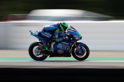 El italiano Enea Bastianini (Kalex) firmó la segunda victoria consecutiva en Moto2 y es el puntero del campeonato