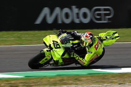 El italiano Fabio Di Giannantonio fue el más rápido en los ensayos de MotoGP del Gran Premio de Italia.