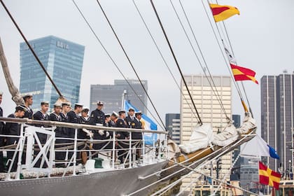 El itinerario previsto incluye los siguientes puertos en la ida: Salvador de Bahía (Brasil), Santa Cruz de Tenerife (España), Rota (España), Lisboa (Portugal), Brest (Francia), Amberes (Bélgica), Londres (Reino Unido), Dublin (Irlanda)