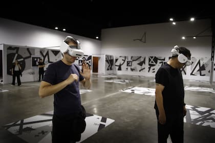 El itinerario propone desplazamientos constantes de escala, de perspectiva y de tiempo