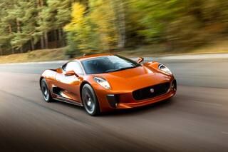 Sacan a la calle el Jaguar C-X75, un exclusivo modelo que se lució en una película de James Bond