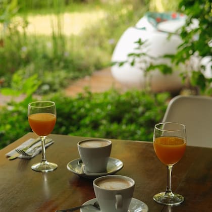 El jardín de Home Hotel es uno de los mejores secretos de Palermo.