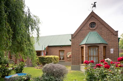 El jardín de Ty Cymraeg ofrece una linda bienvenida