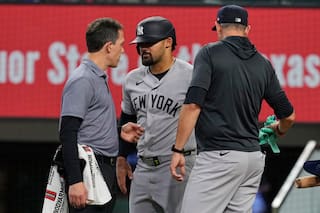El jardinero de los Yankees Jasson Domínguez tendrá más pruebas en el codo tras un pelotazo.