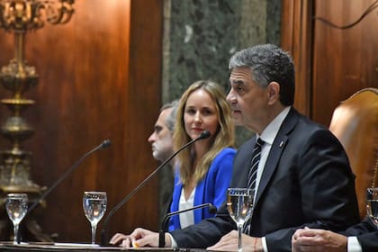 El Jefe de Gobierno, Jorge Macri, durante el discurso de apertura de las sesiones ordinarias en la Legislatura junto con la vicejefa, Clara Muzzio