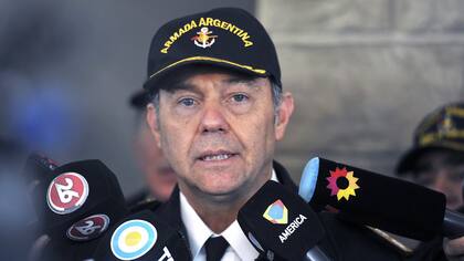 El Jefe de la Base de la Armada en Mar del Plata, contralmirante Gabriel González