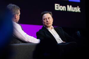 Elon Musk vuelve a la carga para comprar Twitter y la empresa planea una estrategia para bloquearlo