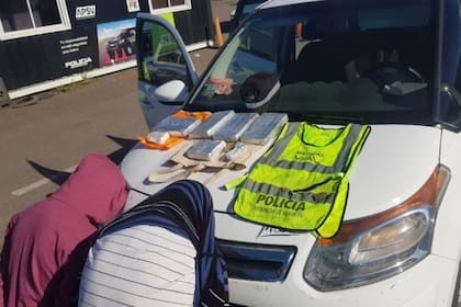 Reinaldo Wabeke, al ser detenido en el kilómetro 22 de la ruta Santa Fe-Rosario, por la Policía Vial, que realizaba controles para que se respete la cuarentena, en abril de 2020