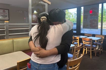 El joven estadounidense fue liberado tras 48 horas de prisión