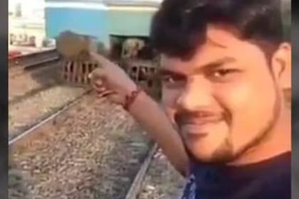 El joven que fue atropellado por un tren al intentar grabar un video viral