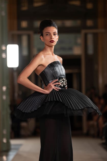 El juego de texturas y volúmenes en la pasarela