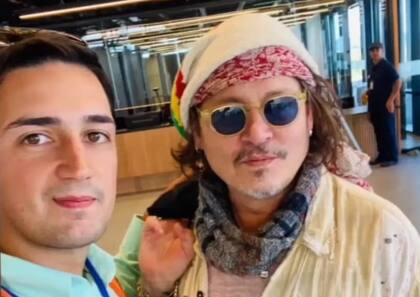 El jueves 23 de enero, Johnny Depp aterrizó en el aeropuerto de Punta del Este (Foto: Instagram @gustavodesvalziok)