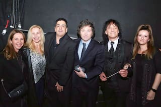 Milei transcurre la veda recluido en el hermetismo, con una salida cultural y una peculiar desmentida