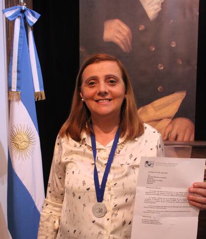El jueves pasado condecoraron con la medalla de la Orden al Mérito que confiere el Consejo Mundial de Educación, Capítulo Chileno, a la directora del Museo Mitre, Gabriela Mirande Lamedica