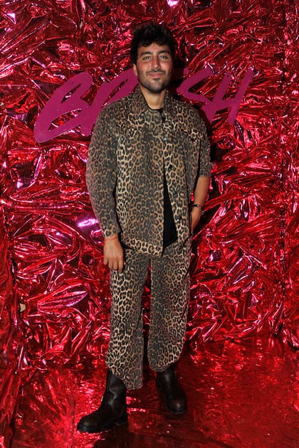 El jueves por la noche, el periodista e influencer Lizardo Ponce celebró con amigos sus 35 años, que cumplió el 17 de enero durante sus vacaciones en República Dominicana. El festejo del conductor de Rumis (La casa streaming) fue en Puerto Madero, incluyó a la fiesta Bresh y tuvo como dresscode el animal print