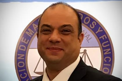 Un juez admitió tratar como proceso colectivo un amparo contra el megadecreto de Milei 3 El juez Furnari