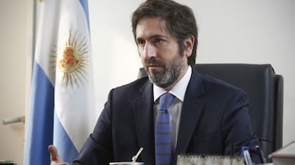 El juez federal Sebastián Casanello tiene a su cargo la causa por las supuestas irregularidades en el manejo de los planes sociales