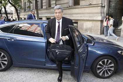 El juez de la corte Horacio Rosatti ingresa al Palacio de Justicia