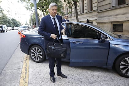 El juez de la Corte Suprema, Horacio Rosatti, al llegar al Palacio de Tribunales