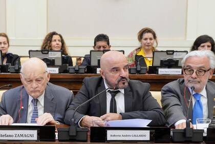 El Juez Roberto Gallardo en el Vaticano