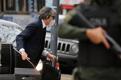 El juez Villena, al llegar a los tribunales de Lomas de Zamora