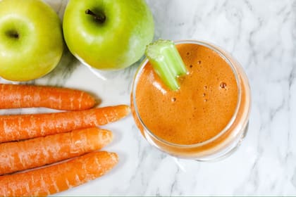 El jugo natural a base de 2 verduras que fortalece dientes, encías, uñas y cabello