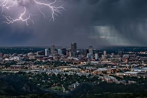 Alerta por tormentas severas este lunes: tornados, granizo gigante y vientos de hasta 75 mph