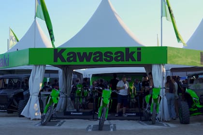 El Kawasaki Racing Team YPF RÖD presentó su temporada 2026 en el Enduro del Verano, ante miles de fanáticos en la Costa Argentina.