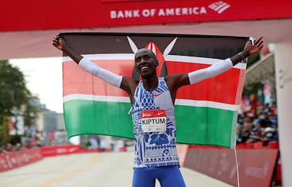 El keniano Kelvin Kiptum era la nueva figura del atletismo mundial