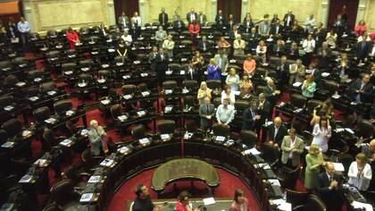 El kirchnerismo logró quórum y debate más de 90 proyectos en la Cámara de Diputados