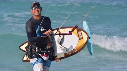 El kite surf, otra de las pasiones de Elián López