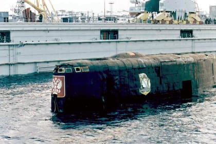 El Kursk en 2001, en el puerto de Roslyakovo