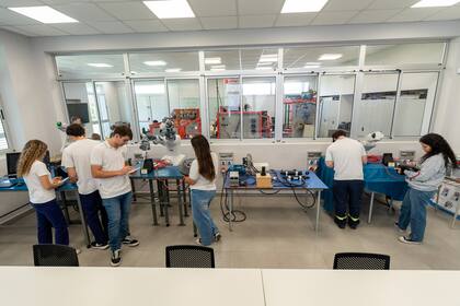 El laboratorio de robótica inaugurado por Ternium en 2020.