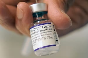Pfizer asegura que tendría lista en marzo una vacuna adaptada a la variante ómicron