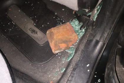 Una turista italiana fue atacada con un ladrillazo camino al Aeropuerto de Ezeiza: fue internada y perdió el vuelo - Image 2