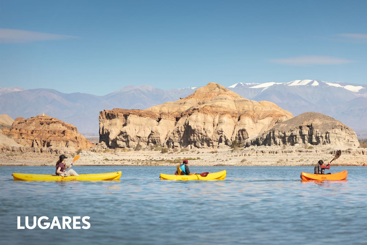 Villa La Angostura: El Paraíso Andino con Verano Eterno y Aventura Acuática