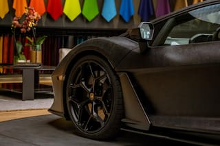 El minucioso proceso detrás de como Lamborghini define los más de 400 colores de sus modelos