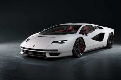 El Lamborghini Countach 2021-2022 sigue la onda retro (en este caso, con resultados muy cuestionados)