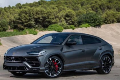 El Lamborghini Urus es otro de los vehículos de Benedict Cumberbatch; uno de los utilitarios más veloces del mundo.