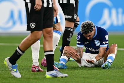 El lamento de Martirena es el de todo Racing: a la Academia le salió todo mal en Brasil (Photo by Pablo PORCIUNCULA / AFP)